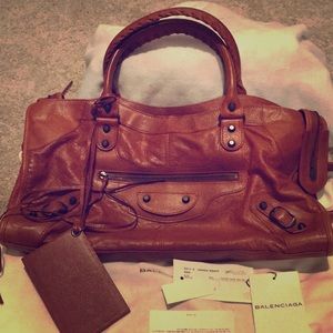 Balenciaga Part Time